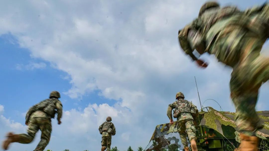 通信兵的寂静战场,藏着无声的较量与厮杀 通信兵的寂静战场,藏着无声的较量与厮杀