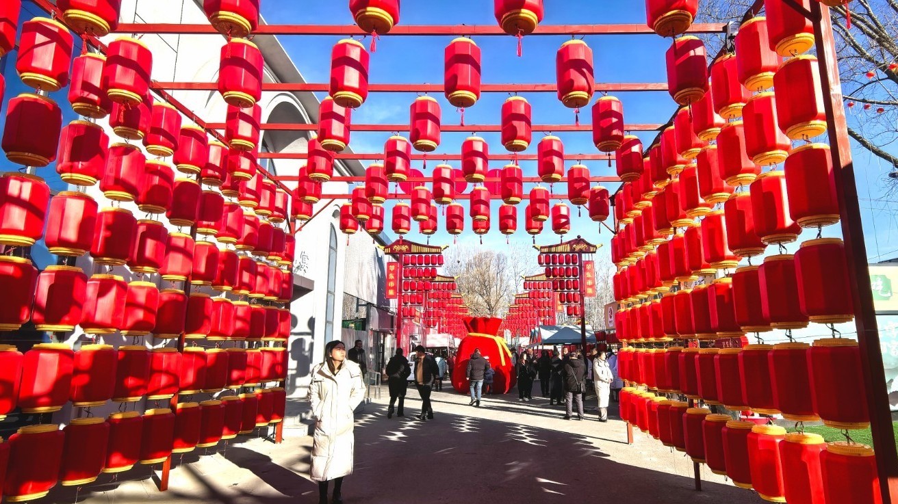 京津冀特产一站购齐 平谷区兴谷首届2025年货节盛大启幕 京津冀特产一站购齐 平谷区兴谷首届2025年货节盛大启幕