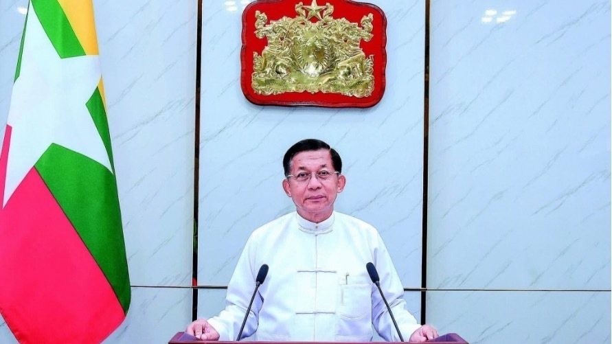 缅甸当选总统敏昂莱正式宣誓就职