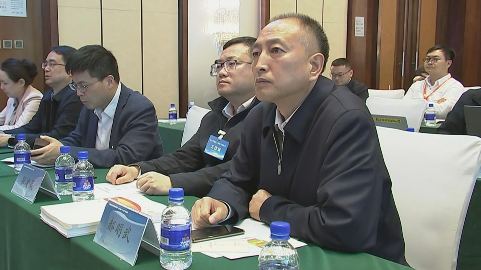 京津冀党政主要领导工作座谈会情况通报会举行