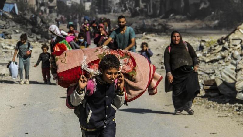 以军袭击致加沙地带数十人死亡 主要医院受波及 以军袭击致加沙地带数十人死亡 主要医院受波及