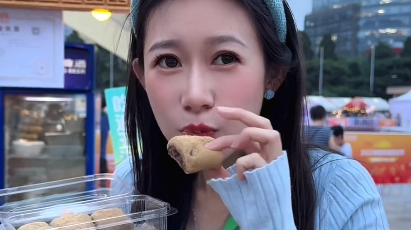 北京大妞吃特色京味儿！她居然第一次喝豆汁儿你敢信？
