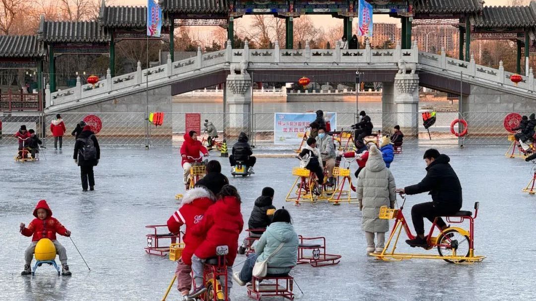 北京孩子的快乐回来了！这两处公园冰场能滑了——