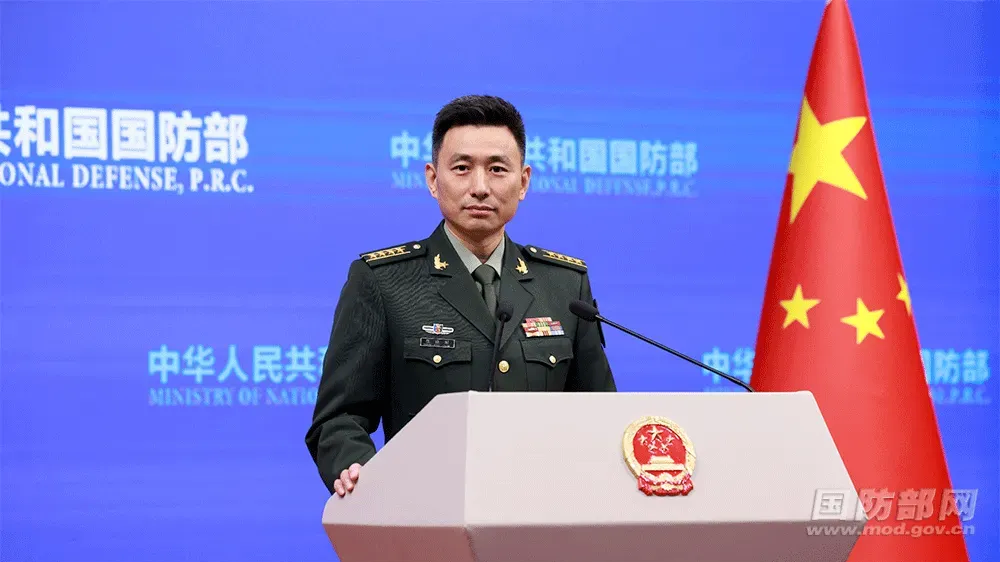 日方多次跟踪监视辽宁舰，连续公布舰艇数量、舰载机起降架次，国防部严正表态