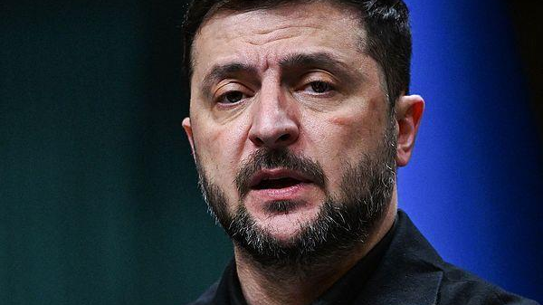 泽连斯基与德法英三国领导人通话 讨论和平计划