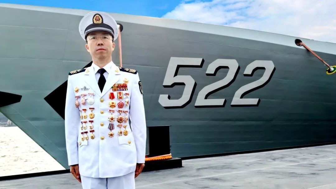 这画面太燃了，7个二等功，18个三等功！