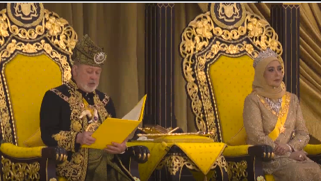 马来西亚第17任最高元首正式登基 马来西亚第17任最高元首正式登基