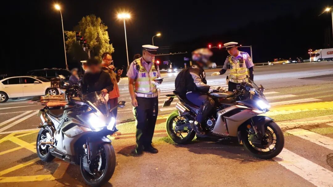 静音护考！顺义交警严查“飙车炸街”交通违法行为