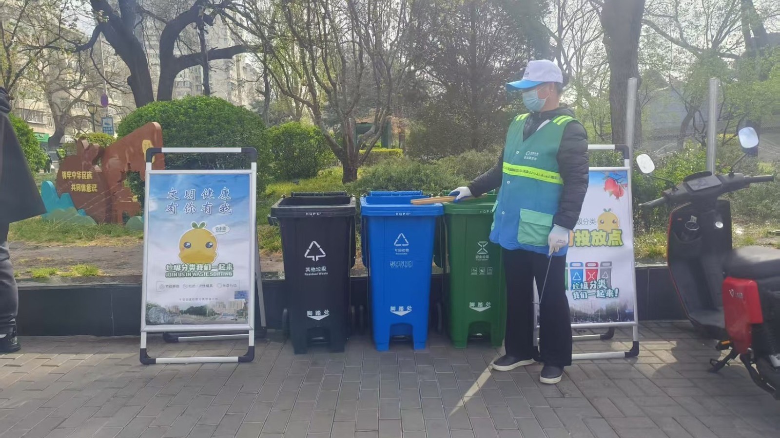 牛街垃圾分类新实践:2025年美食文化节奏响文明新曲 牛街垃圾分类新实践:2025年美食文化节奏响文明新曲