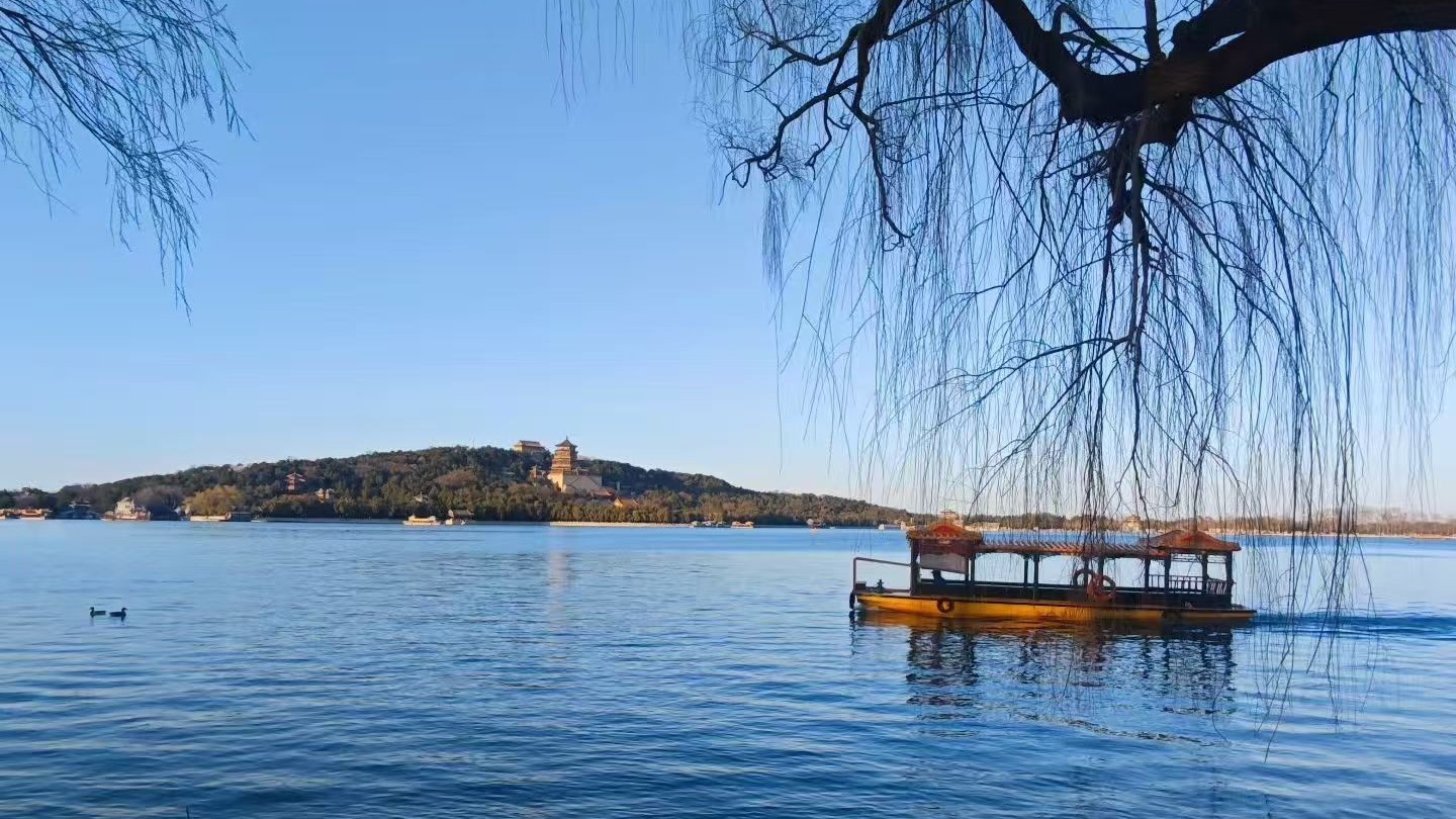 最高气温17℃ 晴好上线 适宜户外活动 最高气温17℃ 晴好上线 适宜户外活动