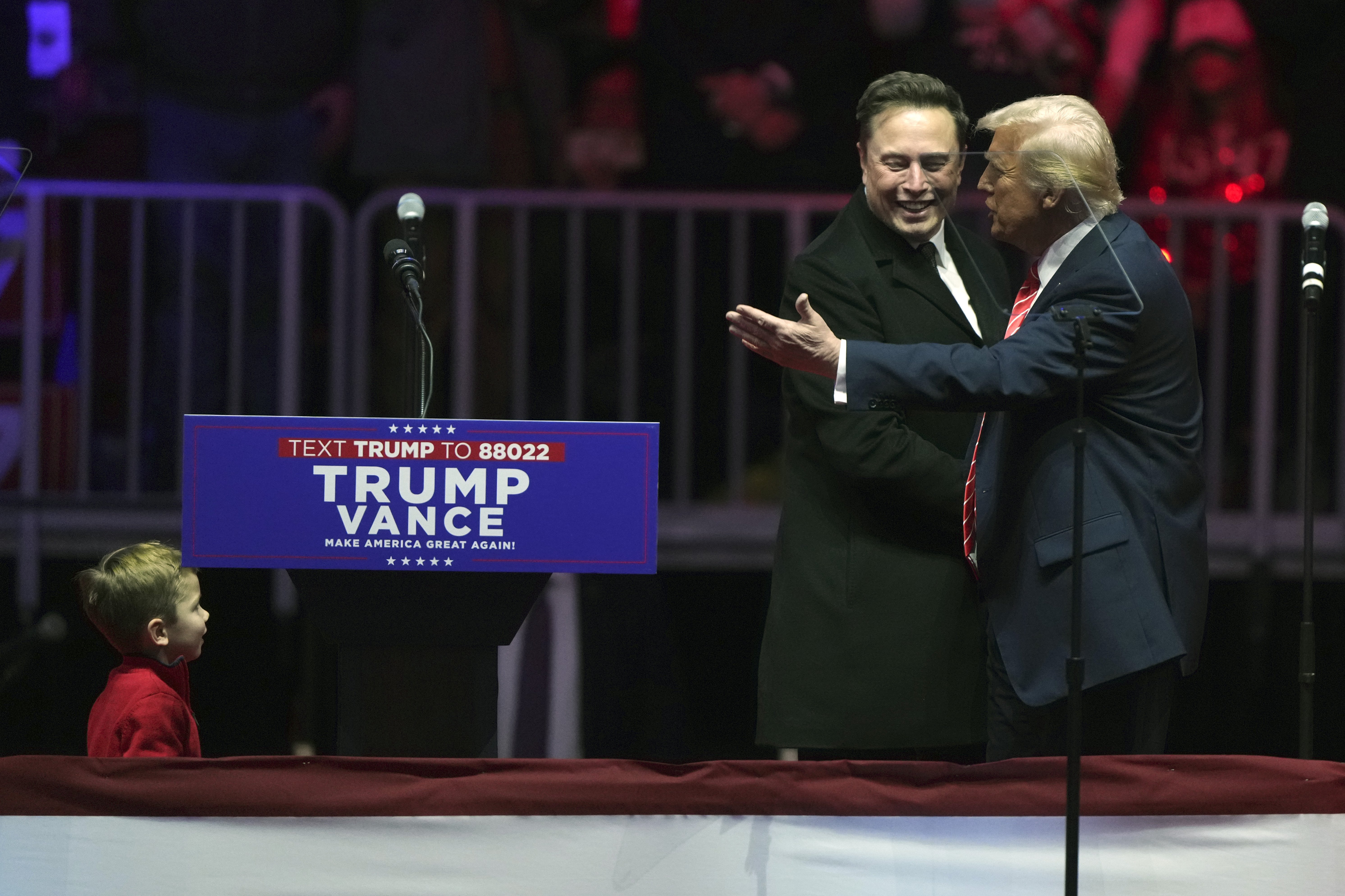 政府效率部”歇了？美国主管官员：非实情