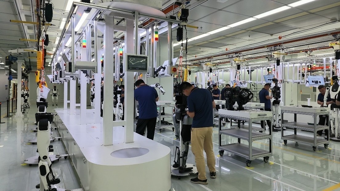 京津冀首个具身智能超级工厂落地北京亦庄!中国智造提速 京津冀首个具身智能超级工厂落地北京亦庄!中国智造提速