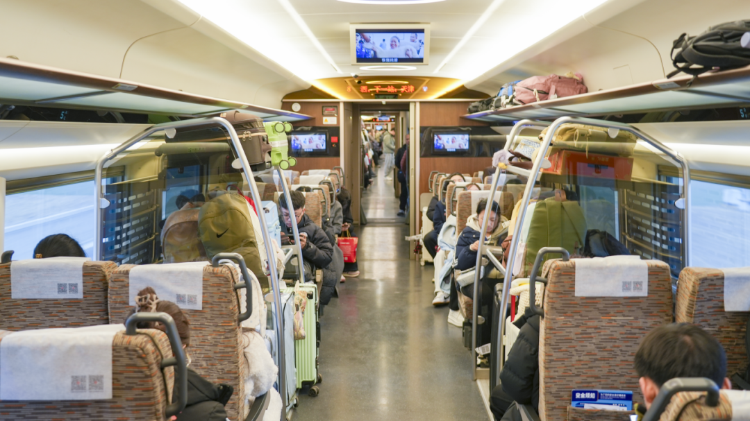 同车换乘+空铁联运，这趟环线高铁便捷加倍！