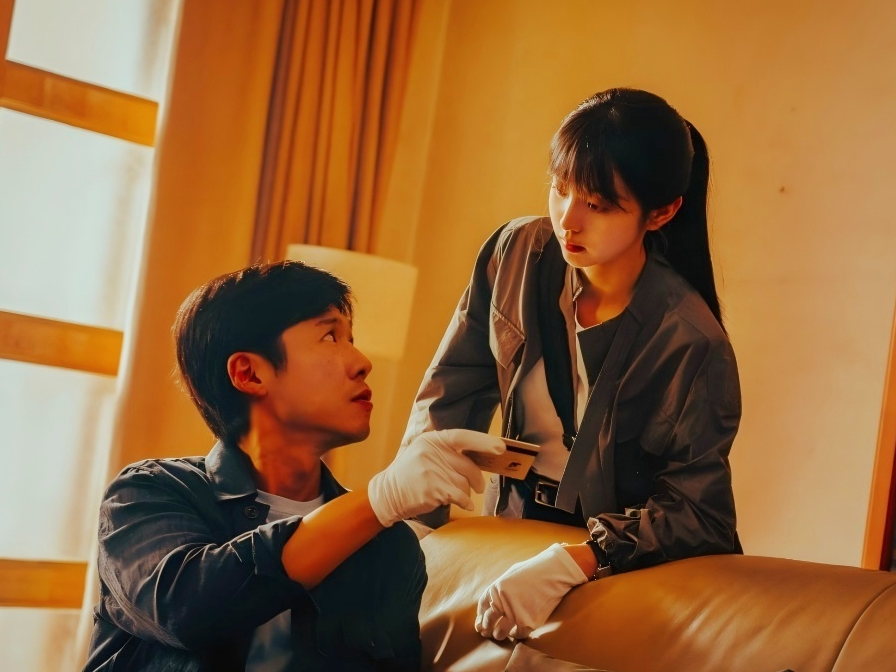 发条太紧松半扣,看王骁田曦薇《低智商犯罪》里巧拙互映 发条太紧松半扣,看王骁田曦薇《低智商犯罪》里巧拙互映