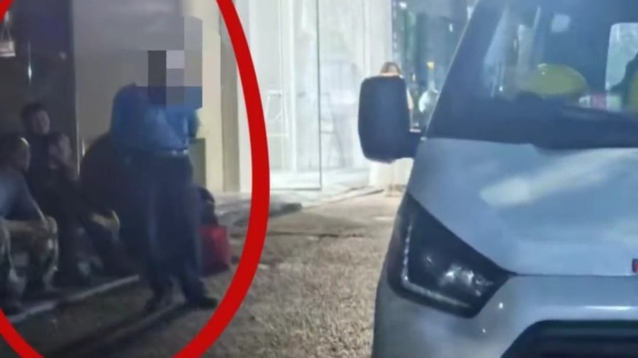 图方便挤一车 6座面包车超员100%! 图方便挤一车 6座面包车超员100%!