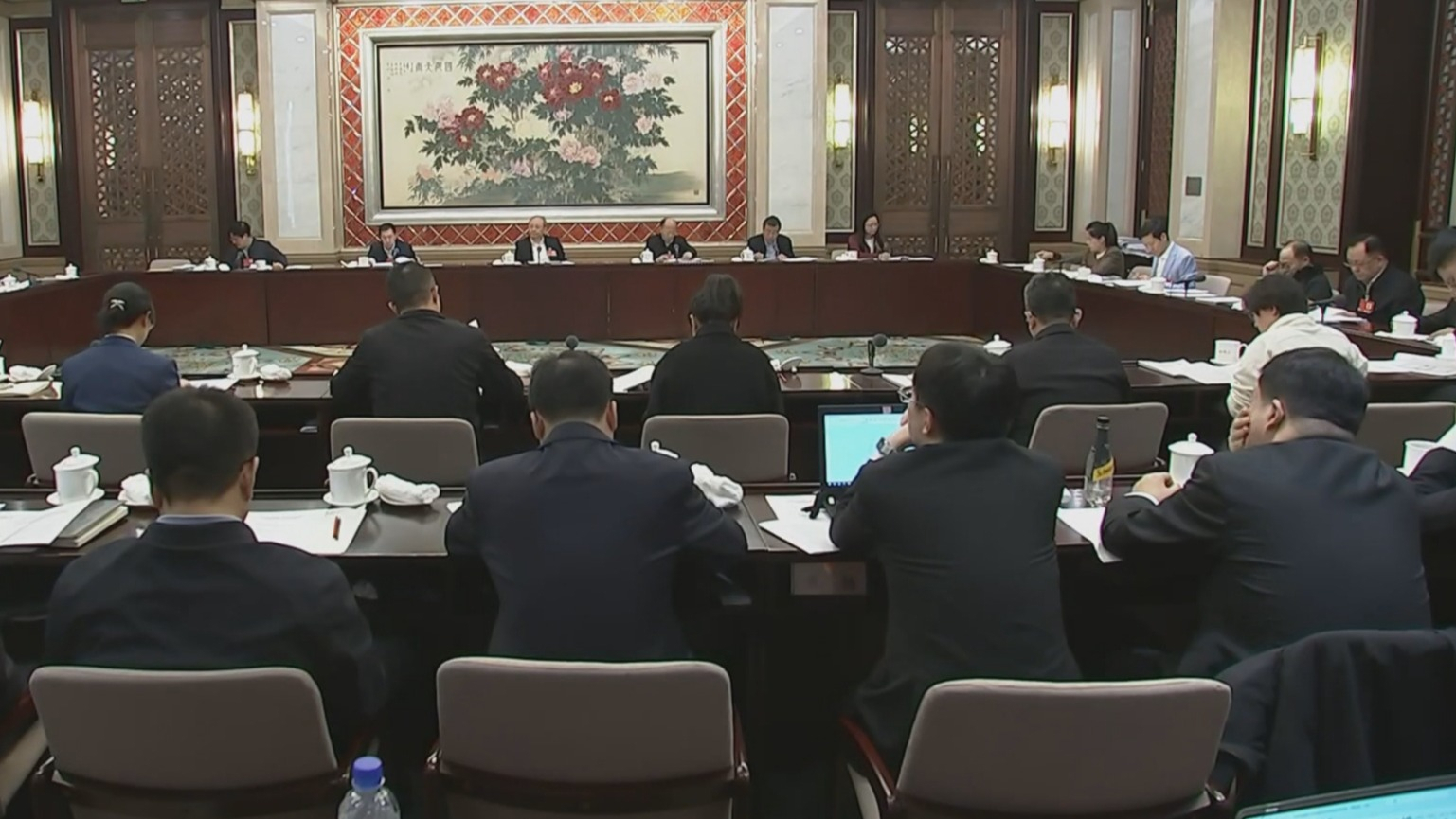 北京市代表团审议“两高”工作报告等事项 尹力殷勇李秀领参加