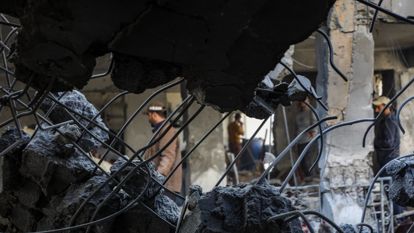 以色列空袭加沙致上百人死伤 哈马斯连发声明谴责 以色列空袭加沙致上百人死伤 哈马斯连发声明谴责