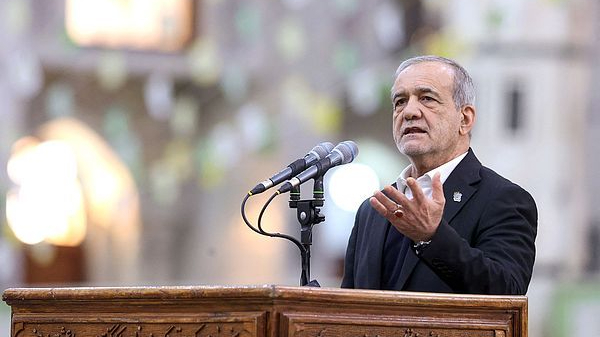 伊朗总统已下令启动核谈判 伊朗总统已下令启动核谈判