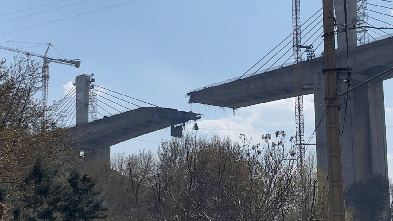 伊朗卡拉季一桥梁遭袭多人受伤