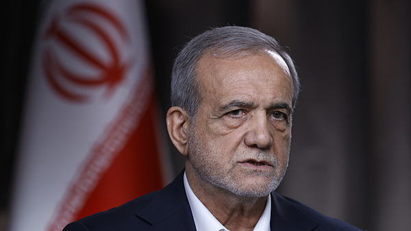 伊朗总统:伊朗对侵略的回应将是“严厉且令对方后悔的” 伊朗总统:伊朗对侵略的回应将是“严厉且令对方后悔的”