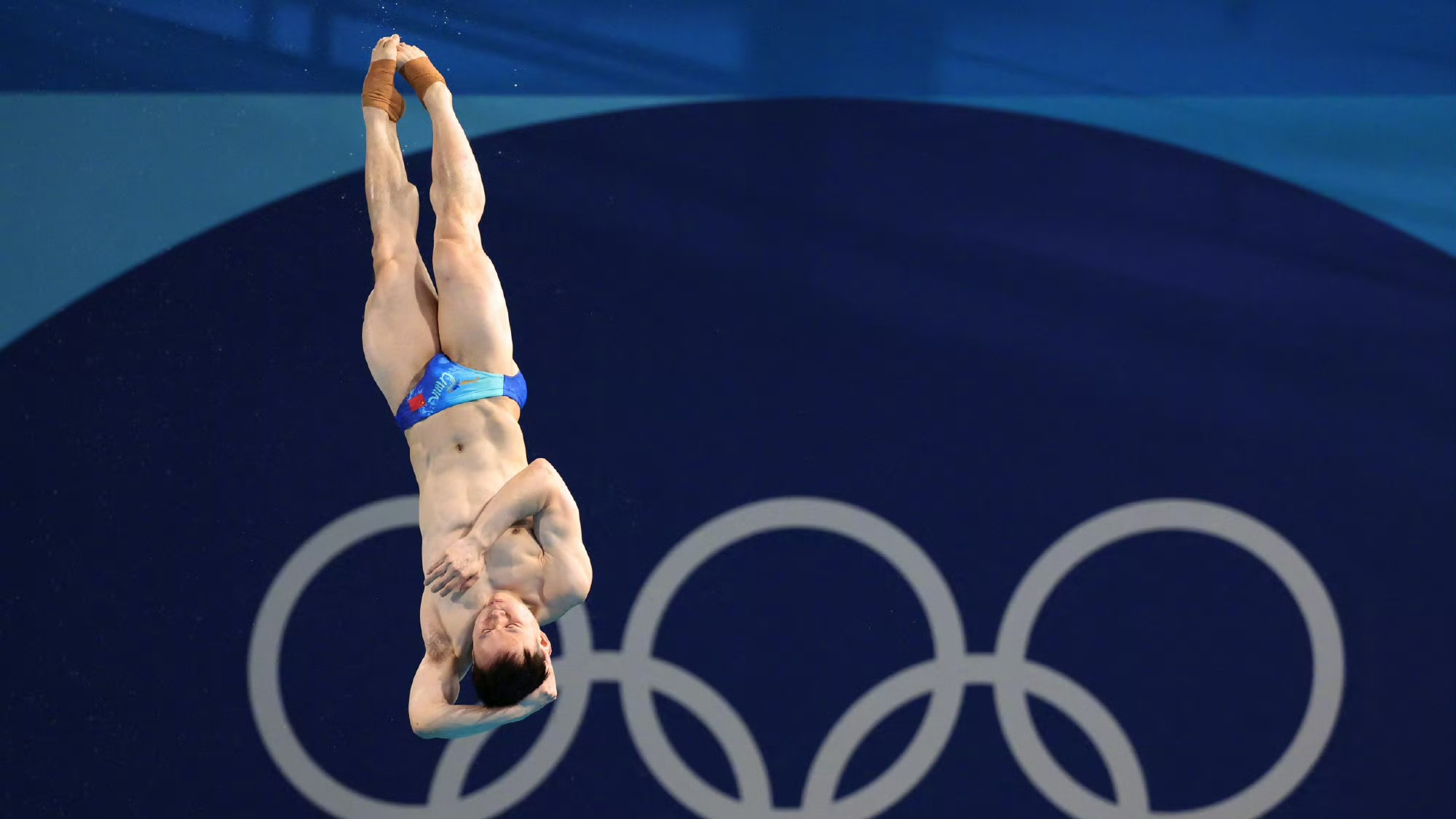 王宗源、谢思埸晋级3米跳板决赛