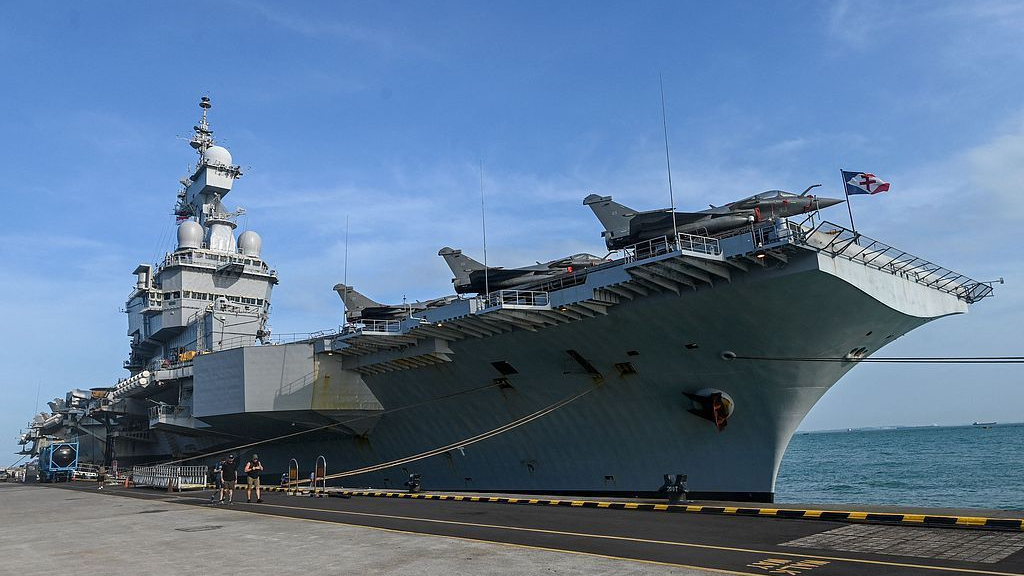 法国航母赴北大西洋“敏感区域”军演 法国航母赴北大西洋“敏感区域”军演