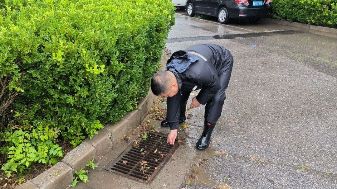 北京交通部门将对高风险路段坚决关停 山区抢险人员全部撤离 北京交通部门将对高风险路段坚决关停 山区抢险人员全部撤离