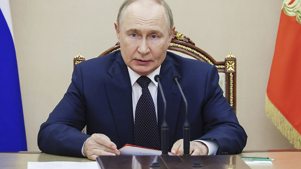 普京：愿助阿塞拜疆与亚美尼亚关系正常化