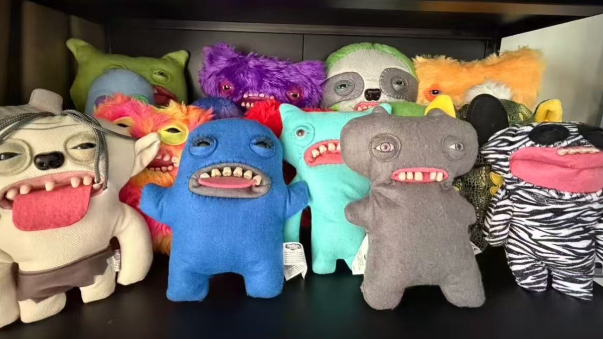 “审丑”消费崛起  年轻人在“不完美”里找解药