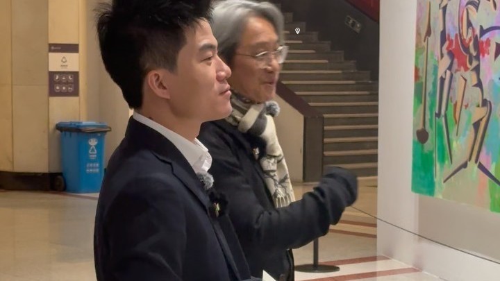 董宇辉邀您来看北京国际美术双年展啦！