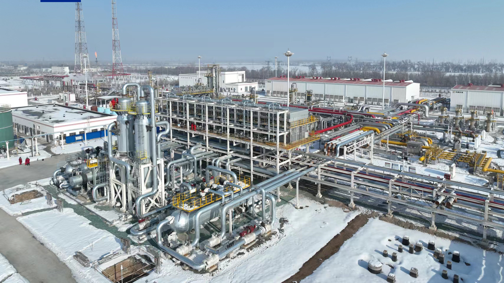 “满仓”以待 我国最大储气库开启今冬供气