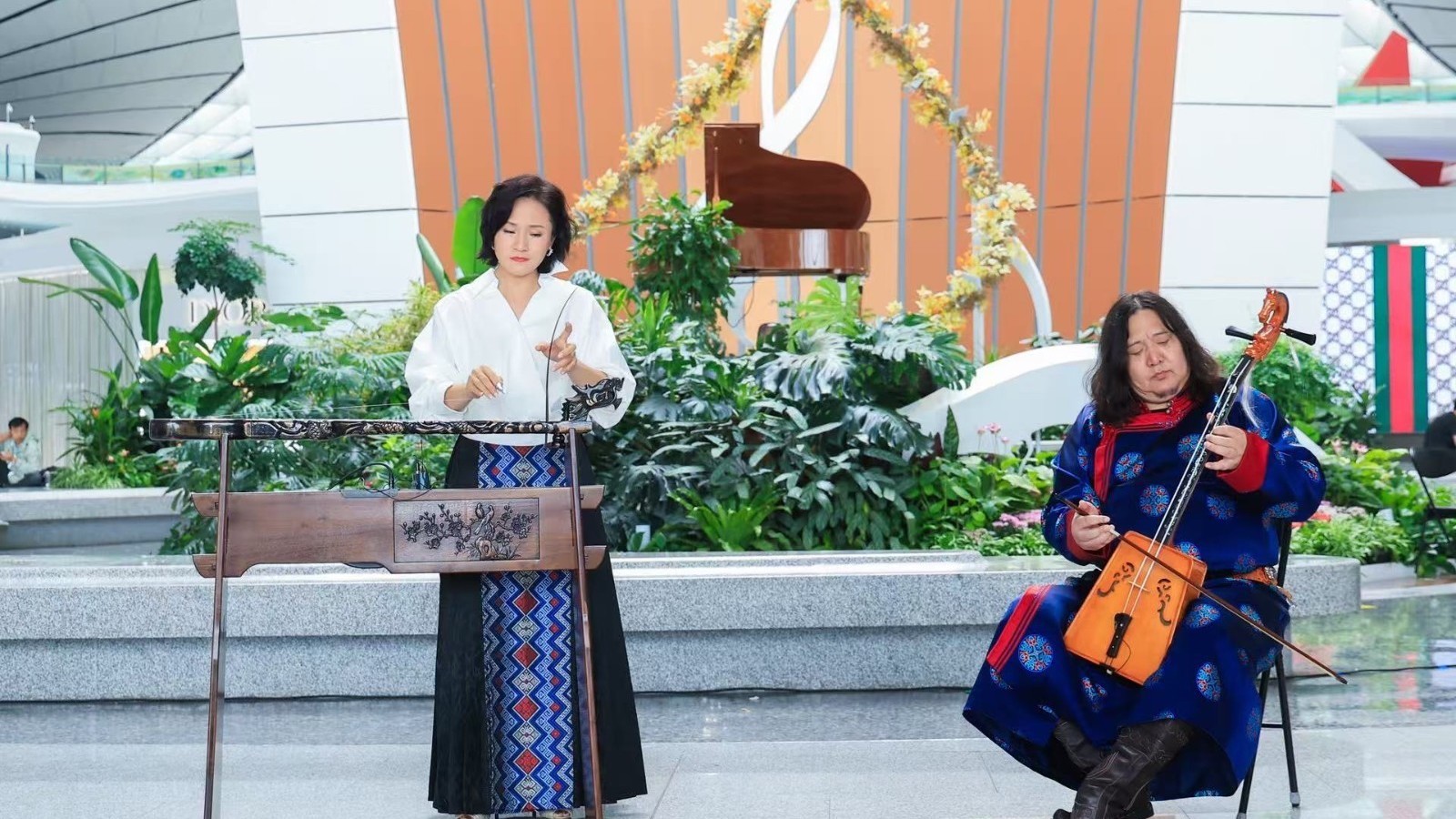 大兴机场暑期音乐节奏响民族乐韵