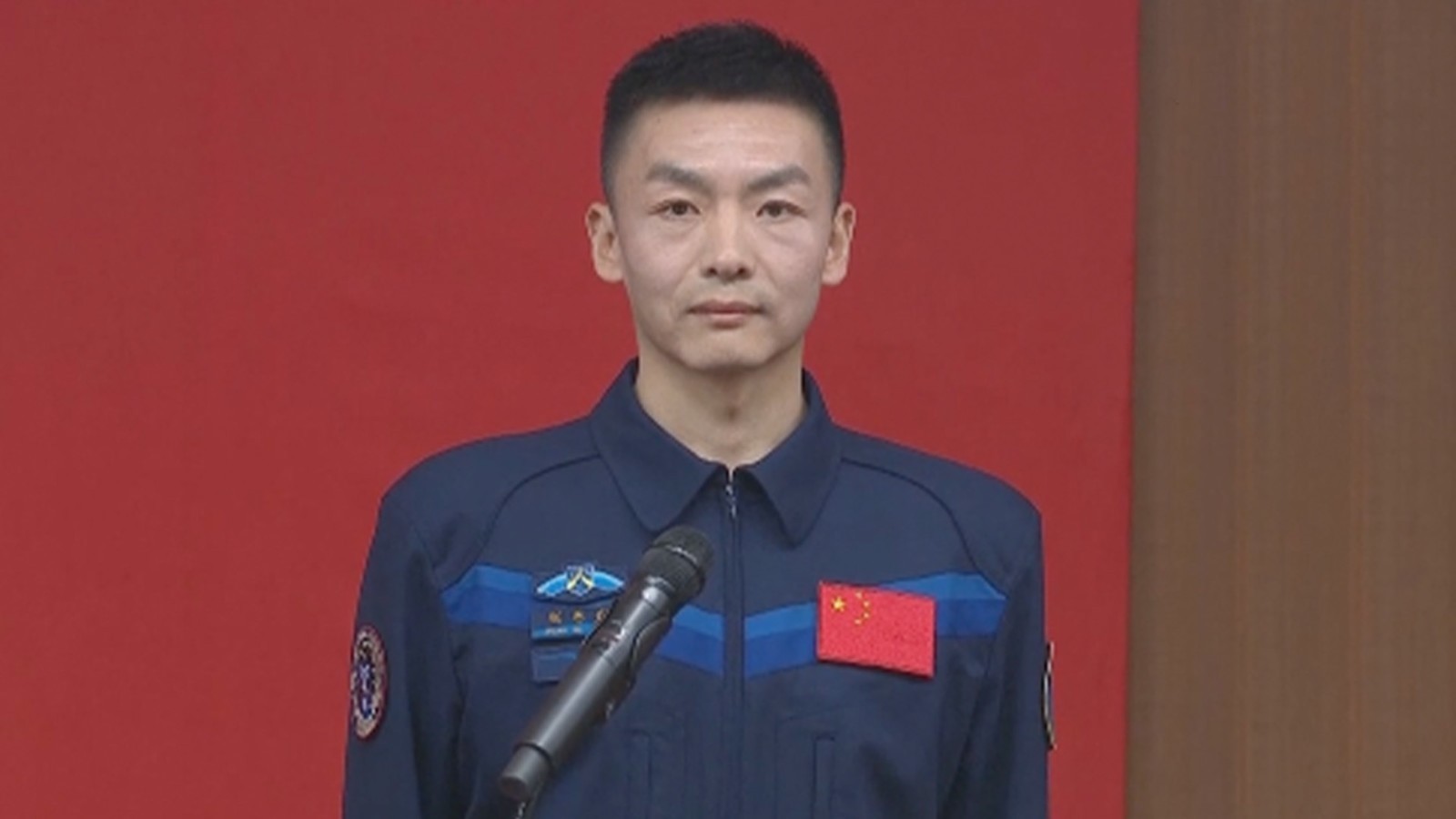父母眼中的航天员张志远：平日省吃俭用常怀孝心 全力以赴完成任务