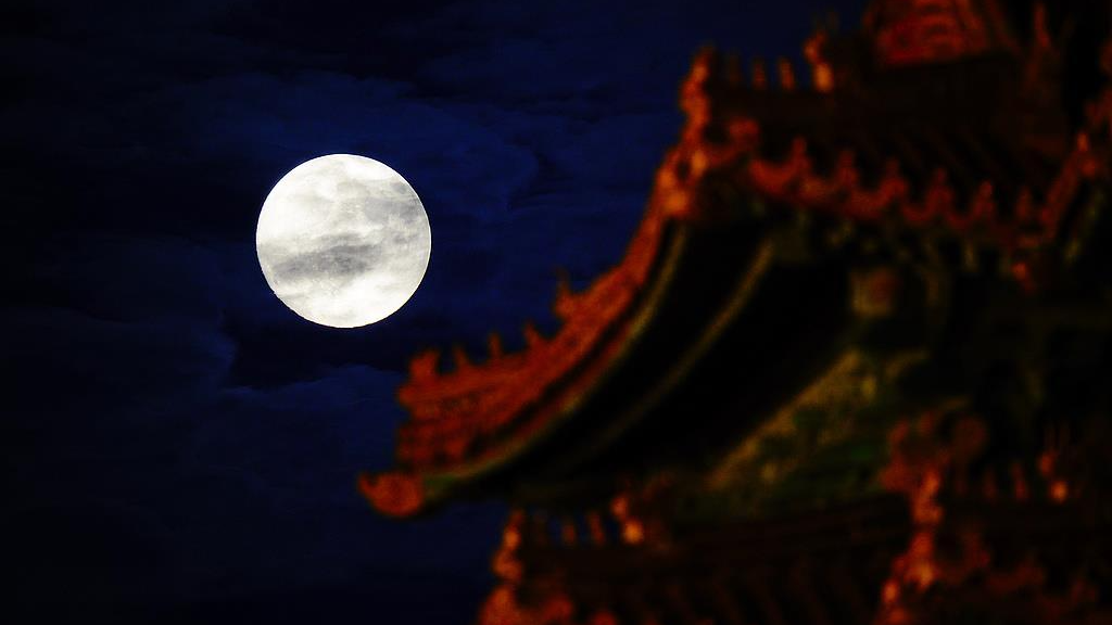 年度最大 XXXL号月亮来了!今晚记得抬头看 年度最大 XXXL号月亮来了!今晚记得抬头看