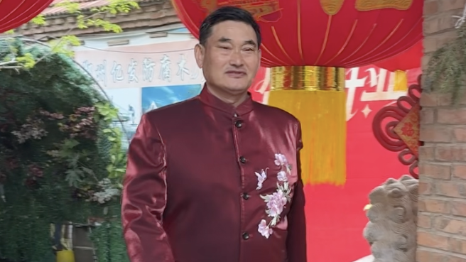 “大衣哥”在线回复自己的网络热梗