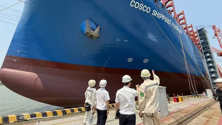 国内首制大型甲醇双燃料集装箱船即将交付 国内首制大型甲醇双燃料集装箱船即将交付