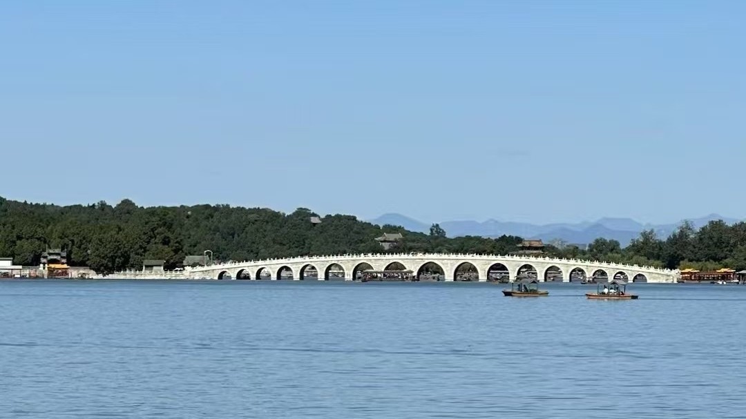 今日最高气温仍为31℃,5日将有一次降雨过程,气温明显下降 今日最高气温仍为31℃,5日将有一次降雨过程,气温明显下降