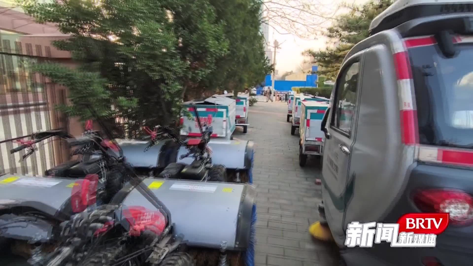 朝阳环卫“全员、全装、全时” 迎战今冬首雪 朝阳环卫“全员、全装、全时” 迎战今冬首雪