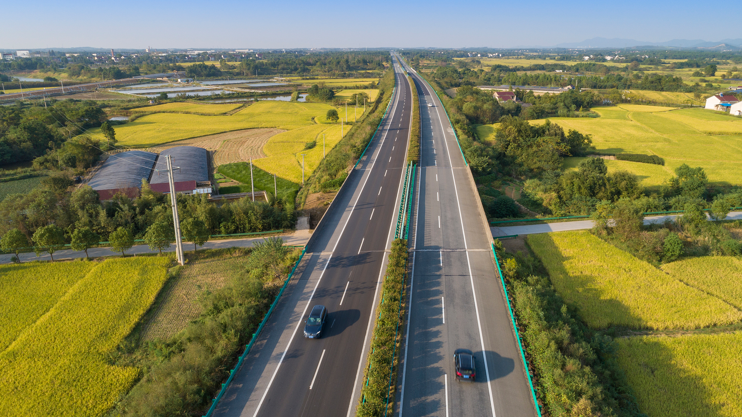 应急车道,多“急”才能停? 应急车道,多“急”才能停?