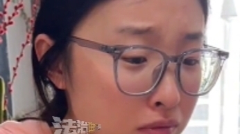 女孩高考288分全家欢呼，妈妈哽咽回应网络评论