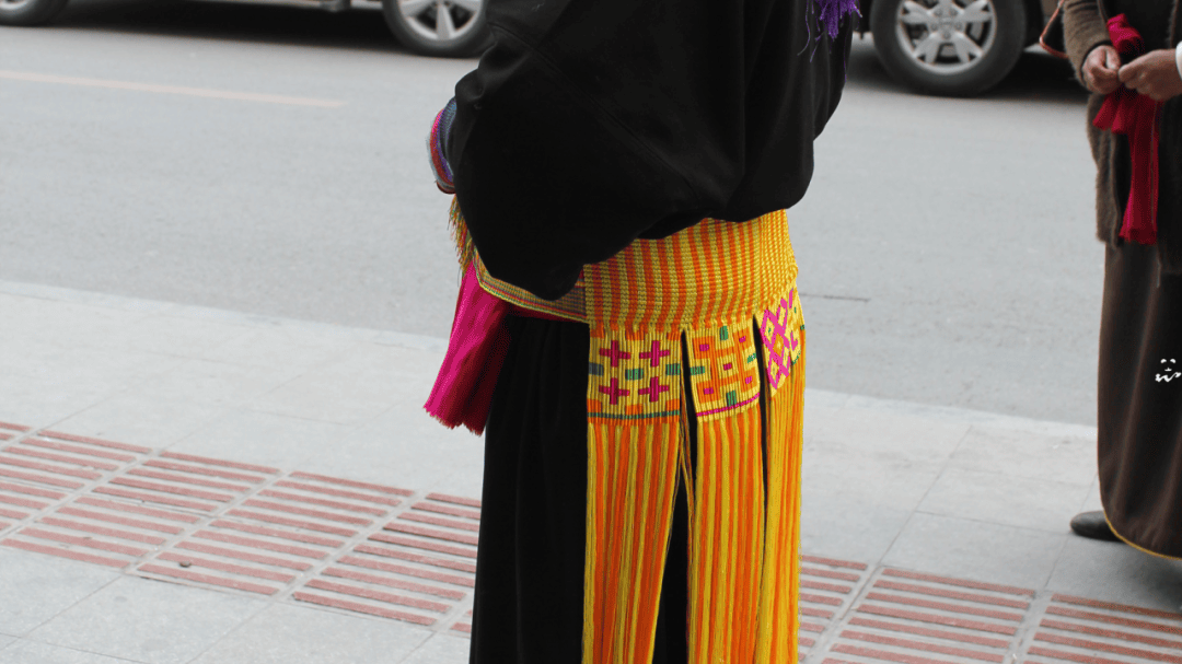 【民族文化】花腰带制作工艺 【民族文化】花腰带制作工艺