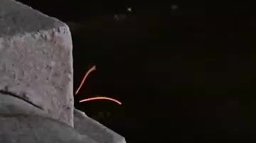 广东的“小强”已经会发光了?!网友:都会挥荧光棒了 广东的“小强”已经会发光了?!网友:都会挥荧光棒了