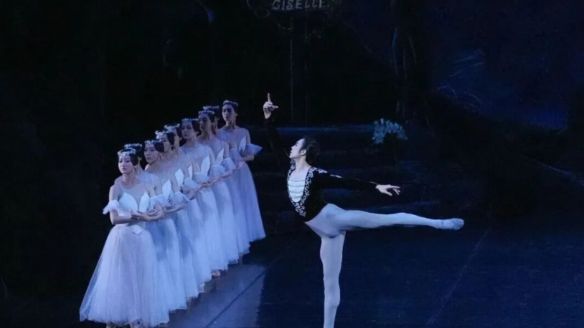 《吉赛尔》预告 | 月光之下，“芭蕾之冠”为爱归来！