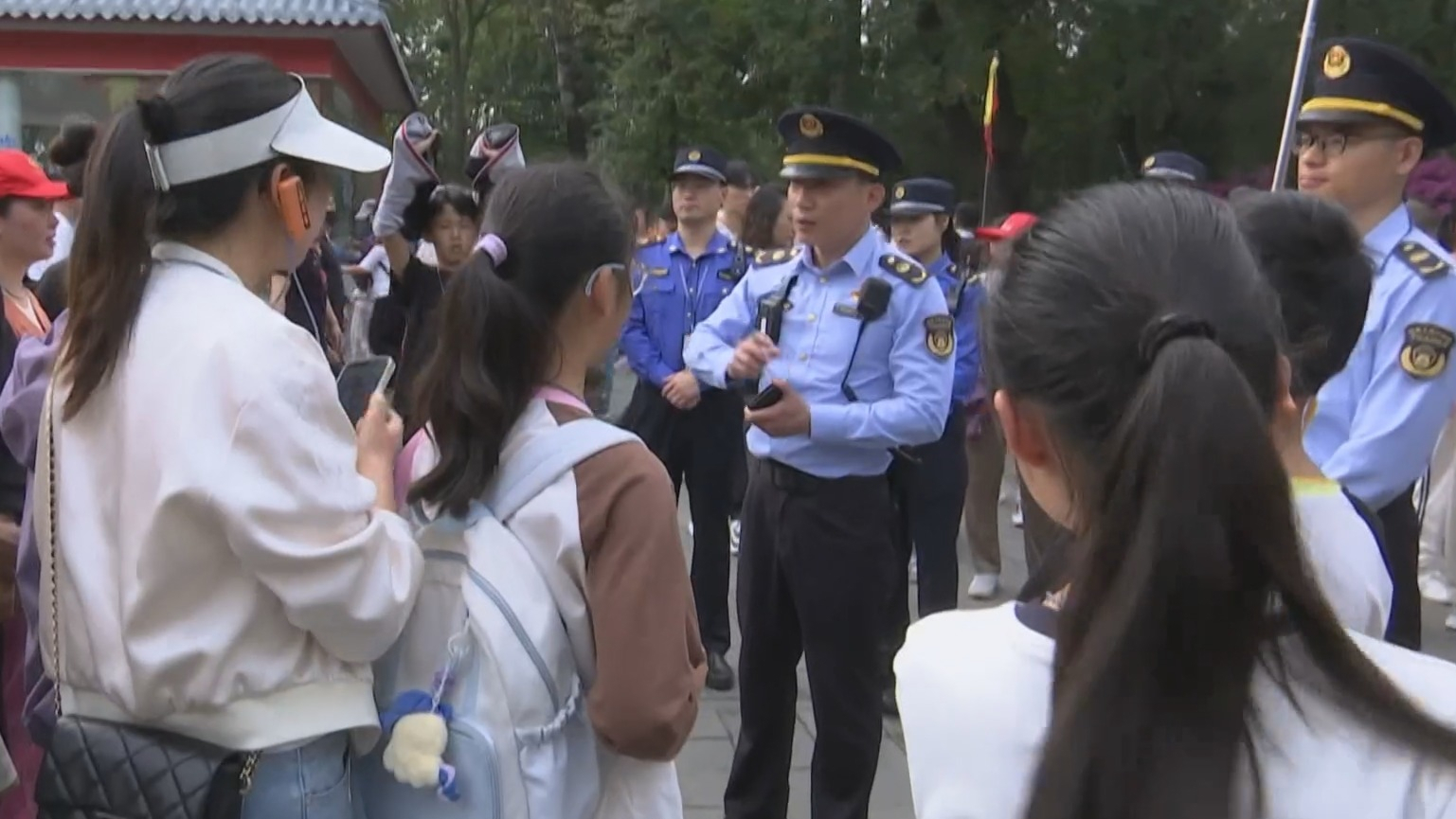 文化执法守护节日旅游秩序 文化执法守护节日旅游秩序