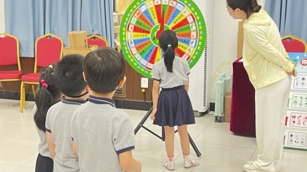 绿色理念伴成长，“环保小卫士”助力推行垃圾分类新时尚