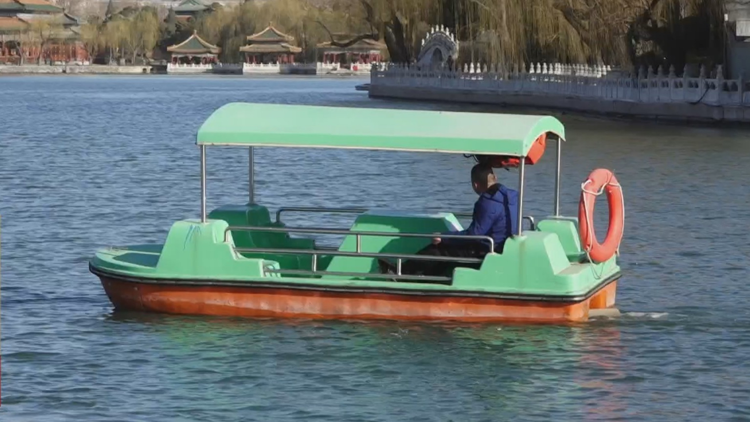 5家市属公园游船3月12日开航 泛舟赏花解锁游玩新体验 5家市属公园游船3月12日开航 泛舟赏花解锁游玩新体验