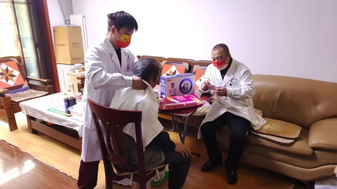 中医服务入户 温情守护夕阳 中医服务入户 温情守护夕阳