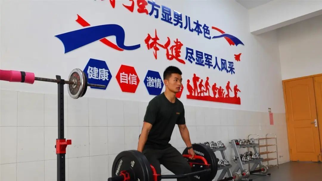 “特一级”!这个“00后”战士是怎么做到的? “特一级”!这个“00后”战士是怎么做到的?