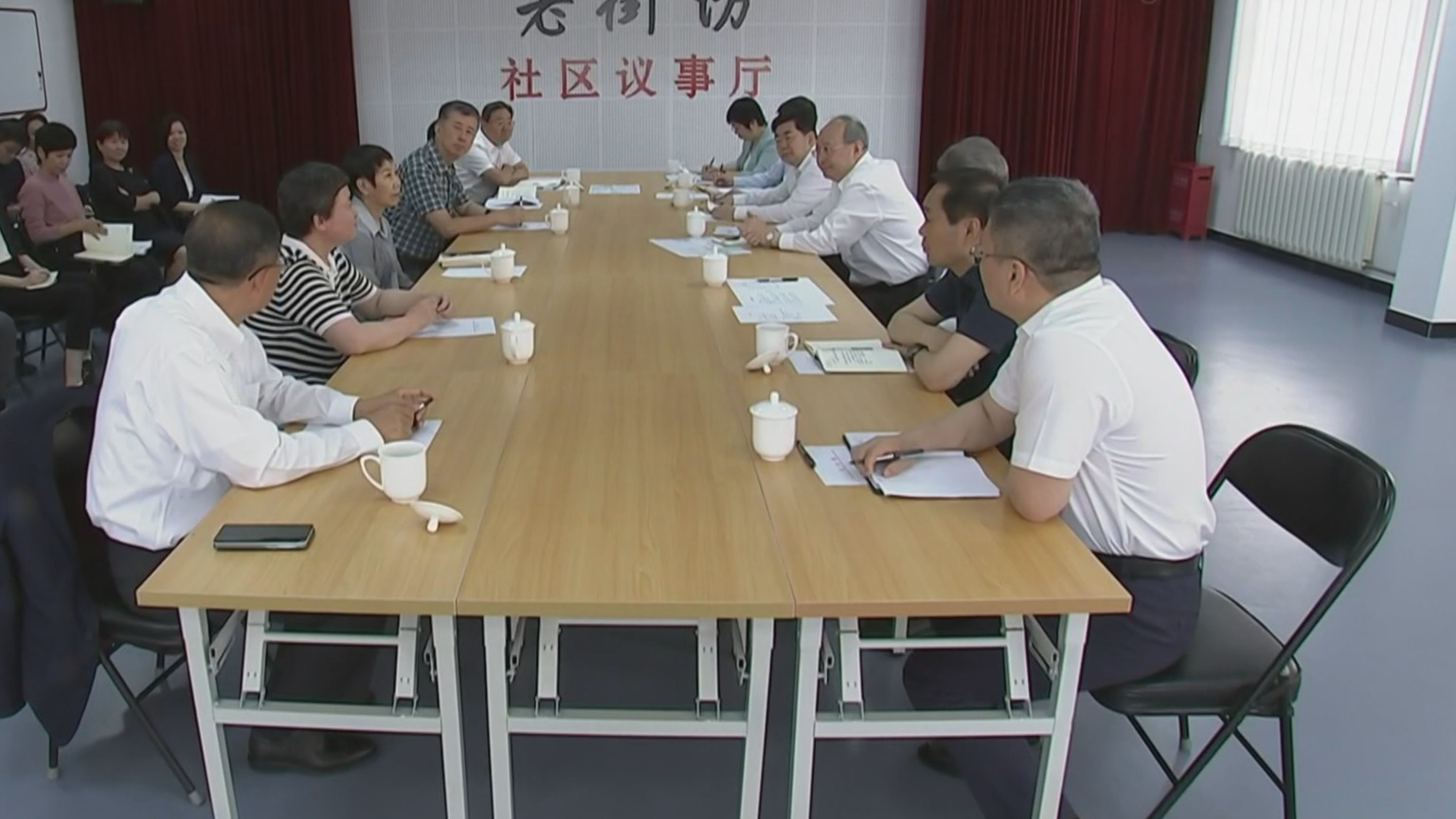 尹力到石景山区金顶街街道接访时强调 扛起为民解难为党分忧政治责任