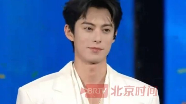 王鹤棣风波后首度公开亮相,用粤语打招呼:大家好,我是王鹤棣 王鹤棣风波后首度公开亮相,用粤语打招呼:大家好,我是王鹤棣